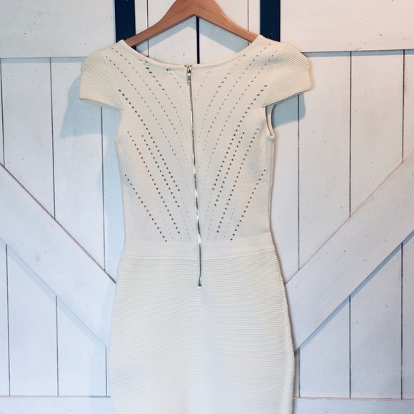 Cream BEBE knit dress - Picture 3 of 16